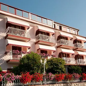 Panzió Bed & Breakfast Klara