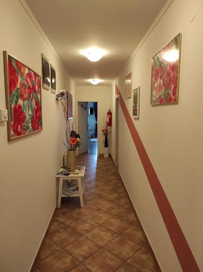 Гостевой дом Apartments And Rooms Punta Умаг