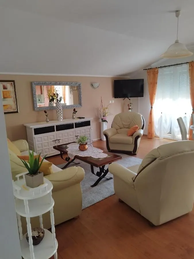 Guest house Apartments And Rooms Punta Umag